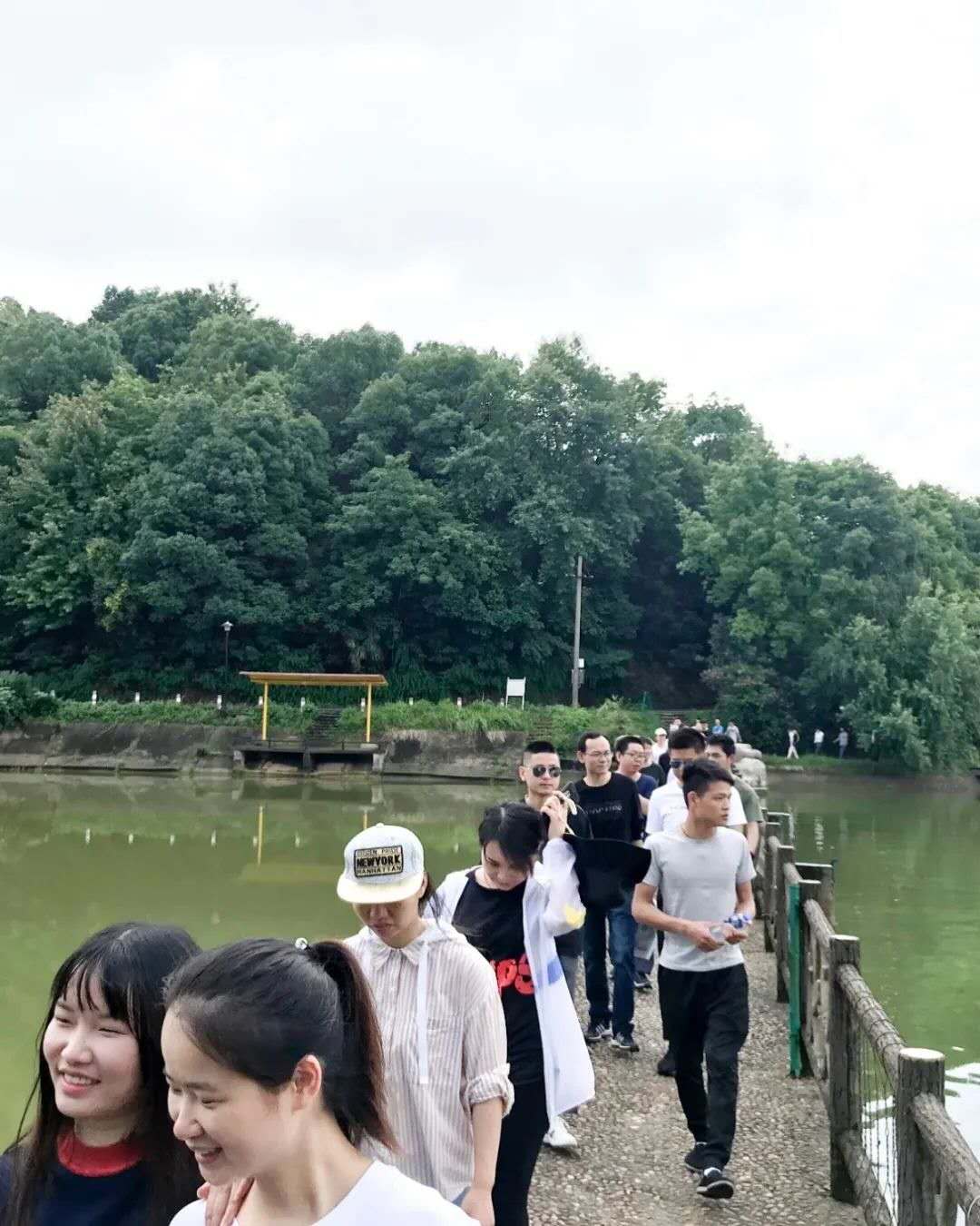 遠(yuǎn)程監(jiān)控,報(bào)警巡邏,清機(jī)加鈔,清分整點(diǎn),憑證寄庫(kù),頭寸箱寄庫(kù),商鋪安保,智能家居