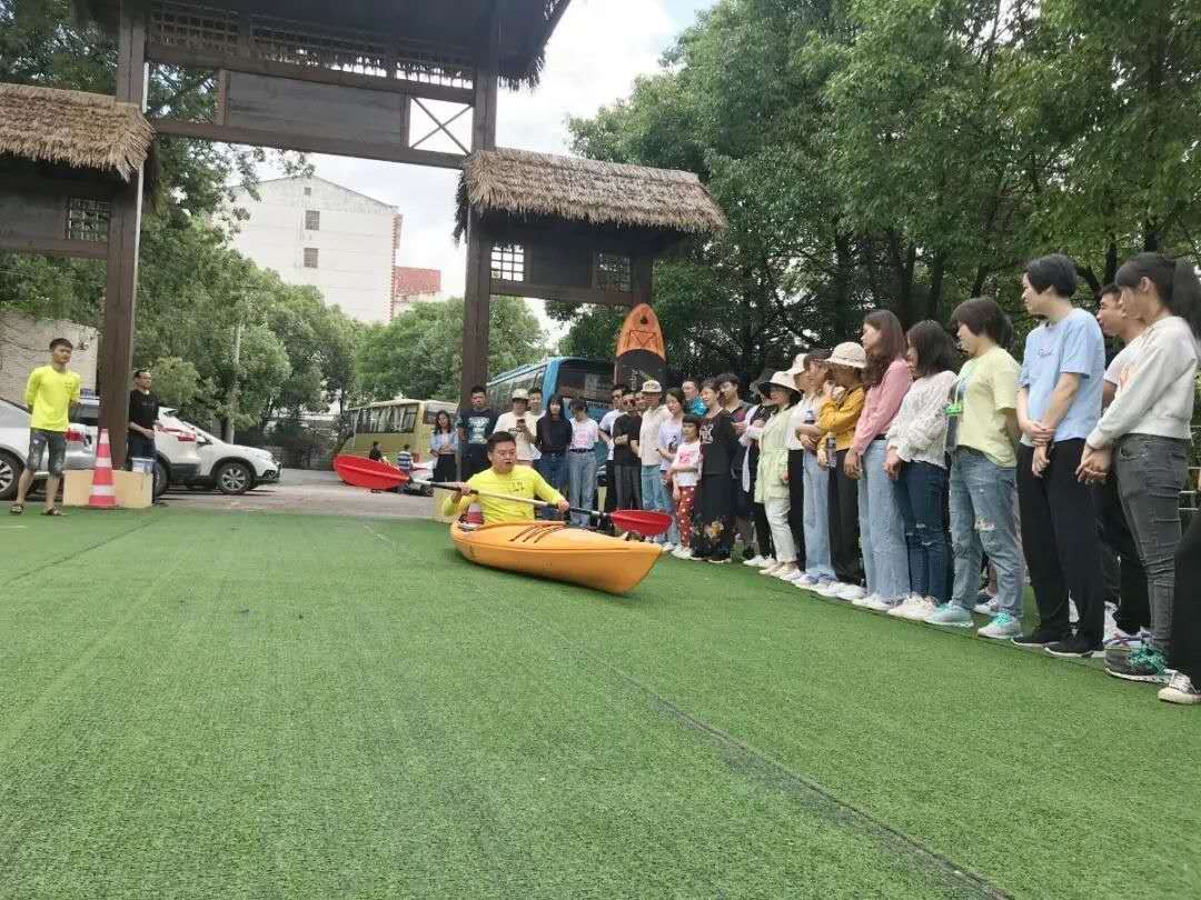 遠(yuǎn)程監(jiān)控,報(bào)警巡邏,清機(jī)加鈔,清分整點(diǎn),憑證寄庫(kù),頭寸箱寄庫(kù),商鋪安保,智能家居