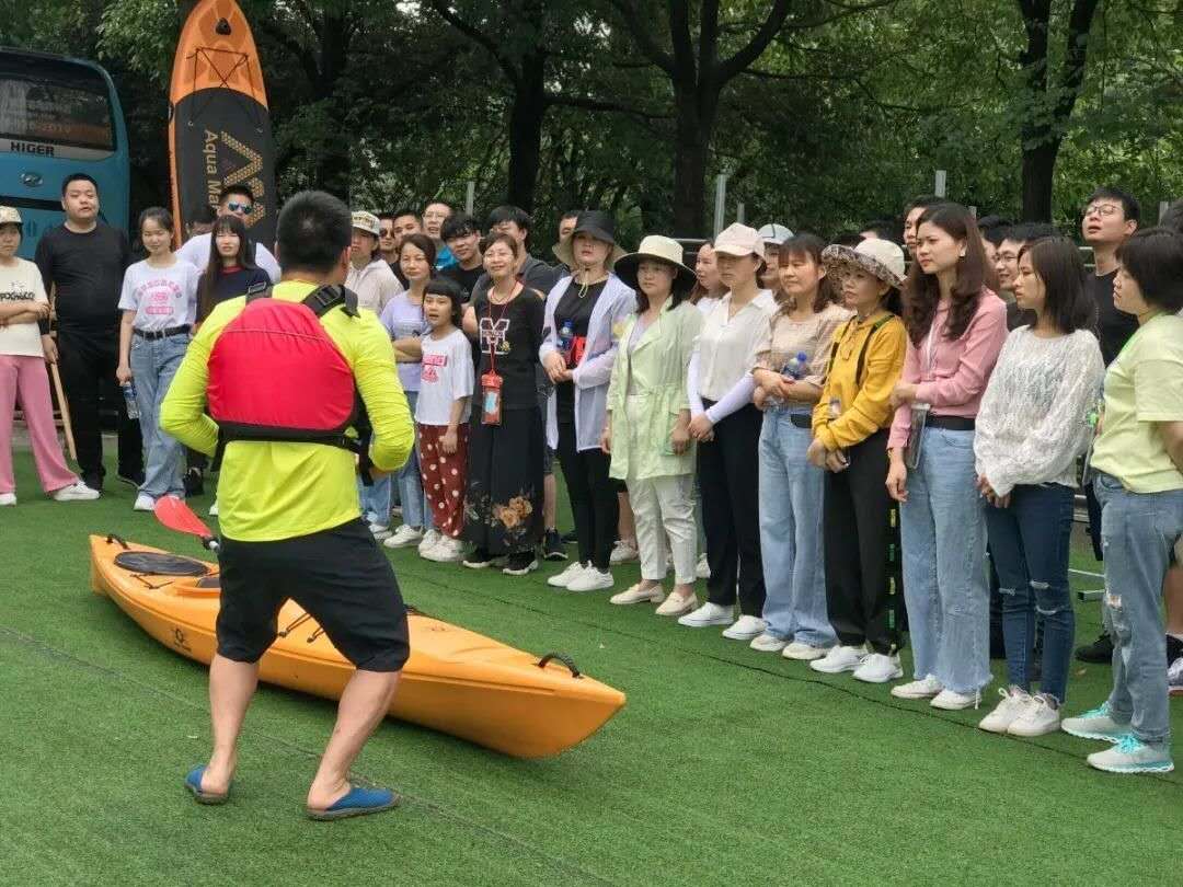 遠(yuǎn)程監(jiān)控,報(bào)警巡邏,清機(jī)加鈔,清分整點(diǎn),憑證寄庫(kù),頭寸箱寄庫(kù),商鋪安保,智能家居