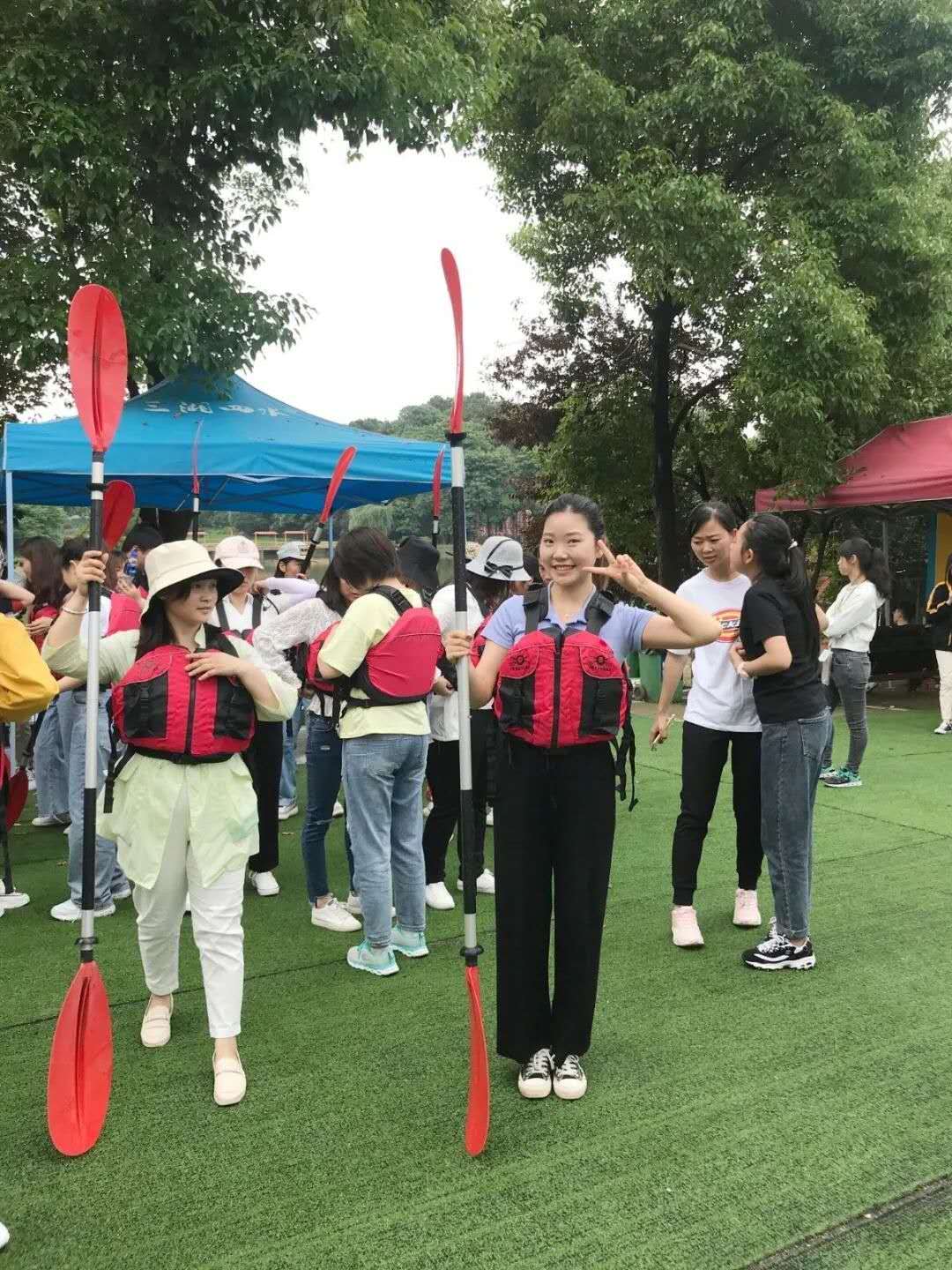 遠(yuǎn)程監(jiān)控,報(bào)警巡邏,清機(jī)加鈔,清分整點(diǎn),憑證寄庫(kù),頭寸箱寄庫(kù),商鋪安保,智能家居