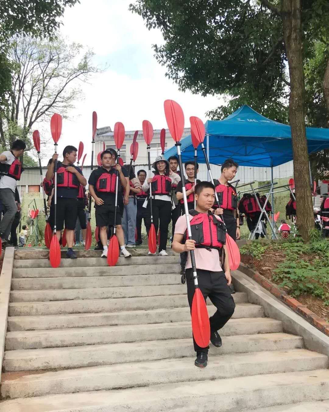 遠(yuǎn)程監(jiān)控,報(bào)警巡邏,清機(jī)加鈔,清分整點(diǎn),憑證寄庫(kù),頭寸箱寄庫(kù),商鋪安保,智能家居