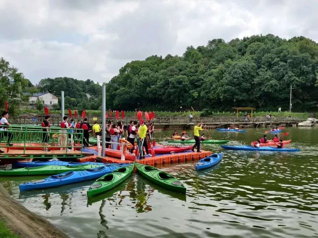 遠(yuǎn)程監(jiān)控,報(bào)警巡邏,清機(jī)加鈔,清分整點(diǎn),憑證寄庫(kù),頭寸箱寄庫(kù),商鋪安保,智能家居