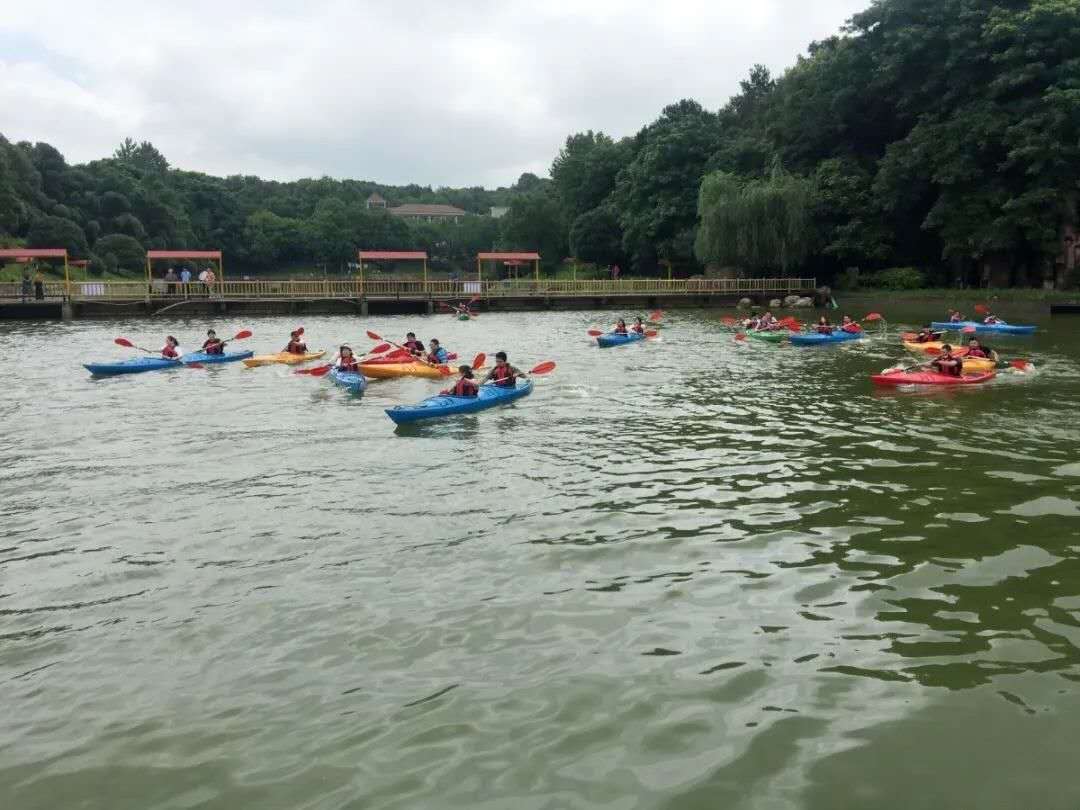 遠(yuǎn)程監(jiān)控,報(bào)警巡邏,清機(jī)加鈔,清分整點(diǎn),憑證寄庫(kù),頭寸箱寄庫(kù),商鋪安保,智能家居