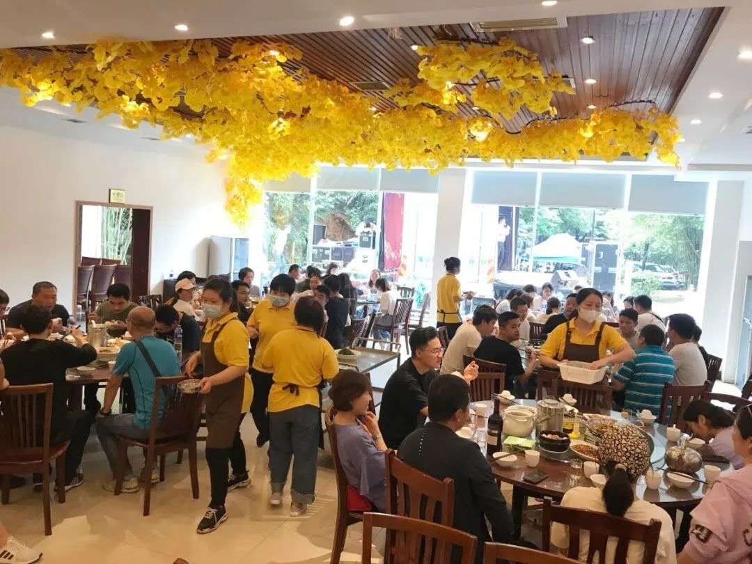 遠(yuǎn)程監(jiān)控,報(bào)警巡邏,清機(jī)加鈔,清分整點(diǎn),憑證寄庫(kù),頭寸箱寄庫(kù),商鋪安保,智能家居