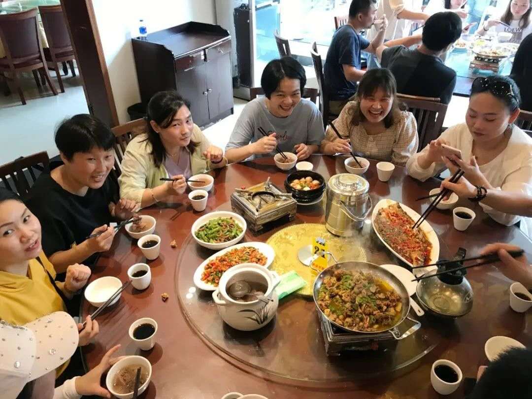 遠(yuǎn)程監(jiān)控,報(bào)警巡邏,清機(jī)加鈔,清分整點(diǎn),憑證寄庫(kù),頭寸箱寄庫(kù),商鋪安保,智能家居