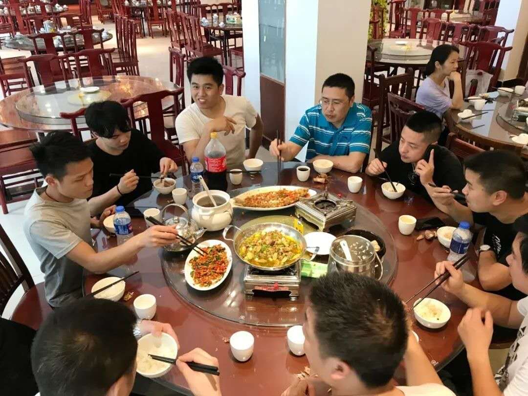 遠(yuǎn)程監(jiān)控,報(bào)警巡邏,清機(jī)加鈔,清分整點(diǎn),憑證寄庫(kù),頭寸箱寄庫(kù),商鋪安保,智能家居