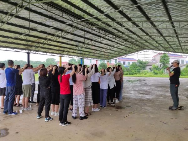 遠(yuǎn)程監(jiān)控,報(bào)警巡邏,清機(jī)加鈔,清分整點(diǎn),憑證寄庫(kù),頭寸箱寄庫(kù),商鋪安保,智能家居