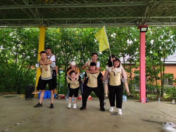 遠(yuǎn)程監(jiān)控,報(bào)警巡邏,清機(jī)加鈔,清分整點(diǎn),憑證寄庫(kù),頭寸箱寄庫(kù),商鋪安保,智能家居