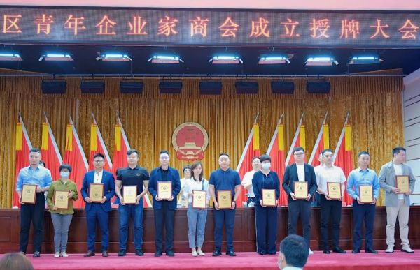 遠(yuǎn)程監(jiān)控,報(bào)警巡邏,清機(jī)加鈔,清分整點(diǎn),憑證寄庫(kù),頭寸箱寄庫(kù),商鋪安保,智能家居